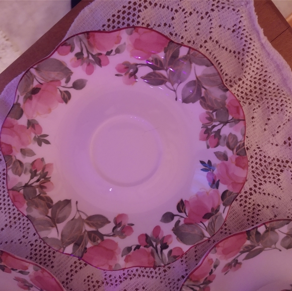 NIKKO Tableware Tea Cup & Saucer, Set of 3 - Picture 2 of 4